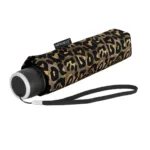 MINIMAX® Taskeparaply med manuel åben funktion i brun og sort leopard mønster - lukket i etui